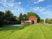 Urlaubsfeeling in B&uuml;lkau. Ferienhaus nahe der Nordsee. Urlaub in der Nordseeregion Cuxhaven, Otterndorf, Wingst und Wingster Wald. Ferienhaus in Nordseen&auml;he mieten.